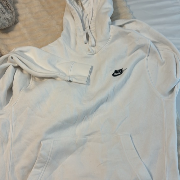 white nike sweatshirt &’ cargo jogger set - Picture 2 of 2
